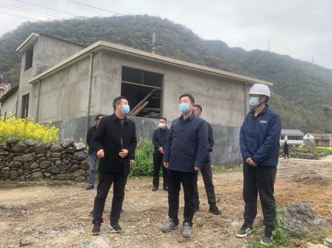 李军调度石台县抽水蓄能电站项目建设工作